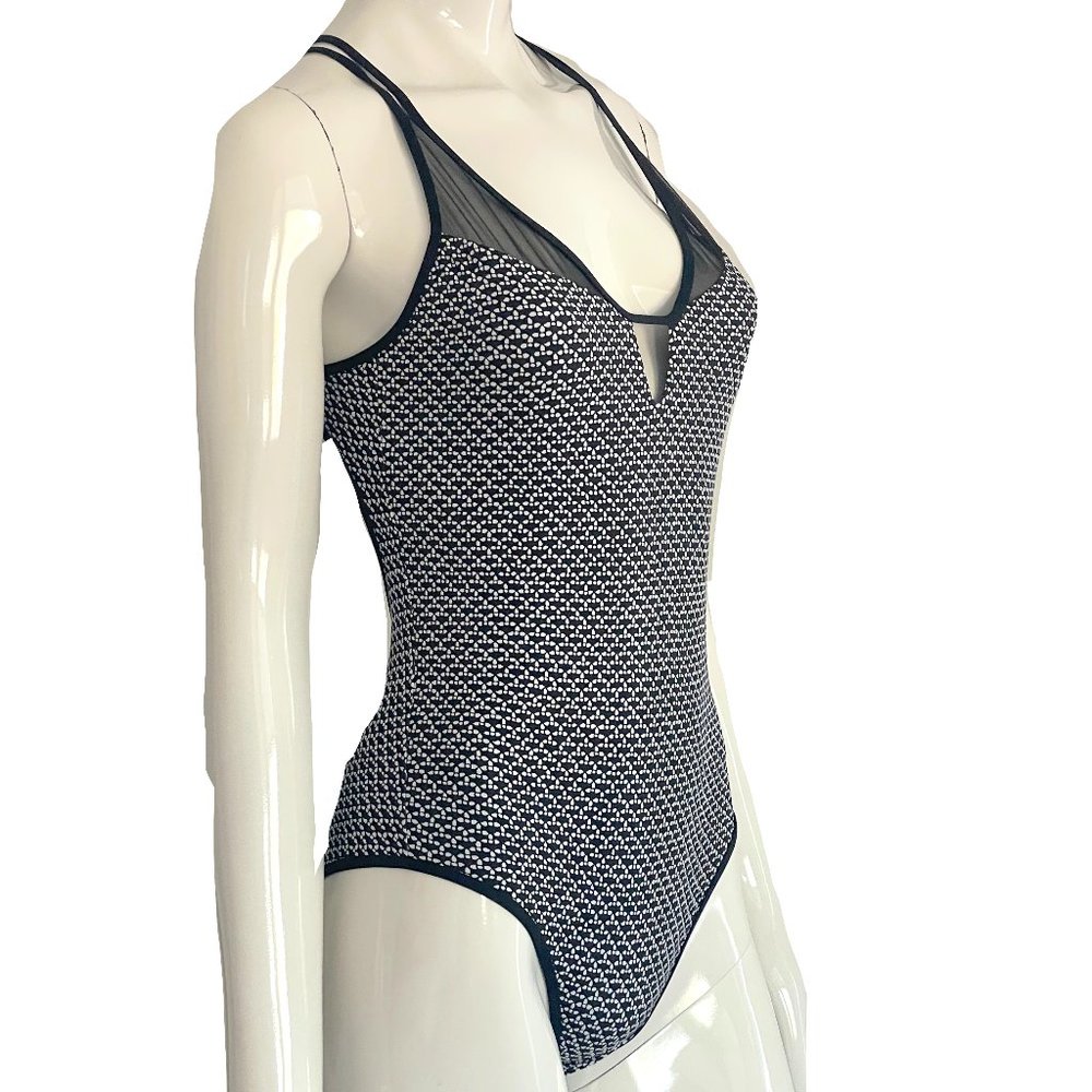 *New  WAVE WONDERER ONE PIECE